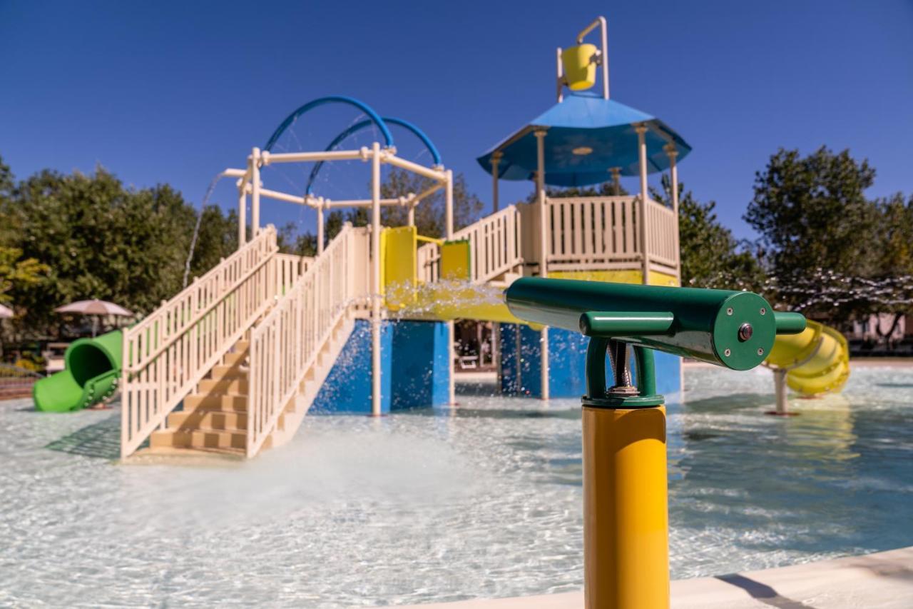 Club Del Sole Romagna Family Resort Riccione Dış mekan fotoğraf